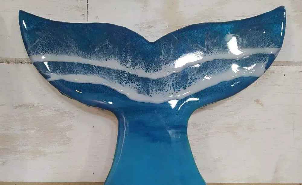Aprenda fazer cauda de baleia com o efeito mar de resina